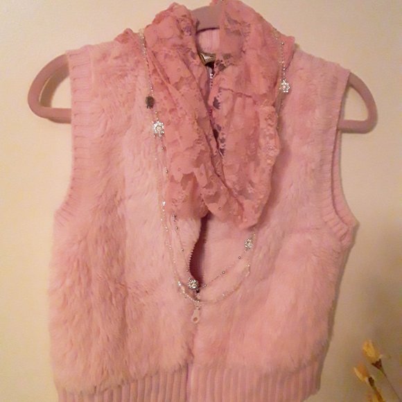 Pink Furry Front Sweater Vest Sz. M - Picture 1 of 8